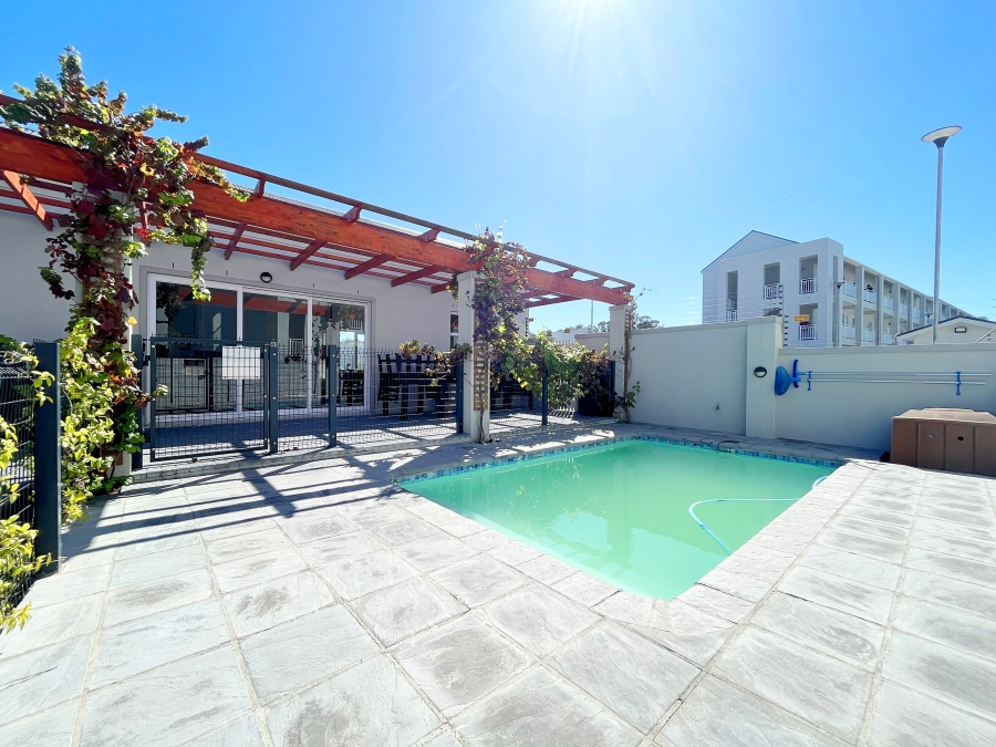 To Let 2 Bedroom Property for Rent in Haasendal Western Cape